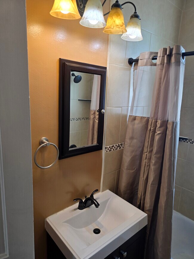 Foto del edificio - 2512 Homestead Pl