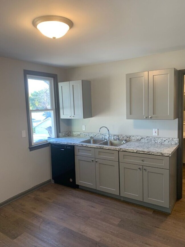 Foto del edificio - 3202 N 48th St