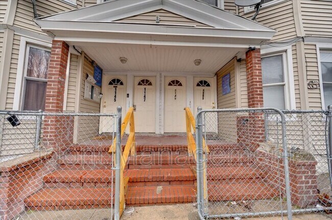 Building Photo - 1151 Ogden St Ext