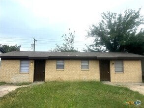 Building Photo - 604 Sunset Ln