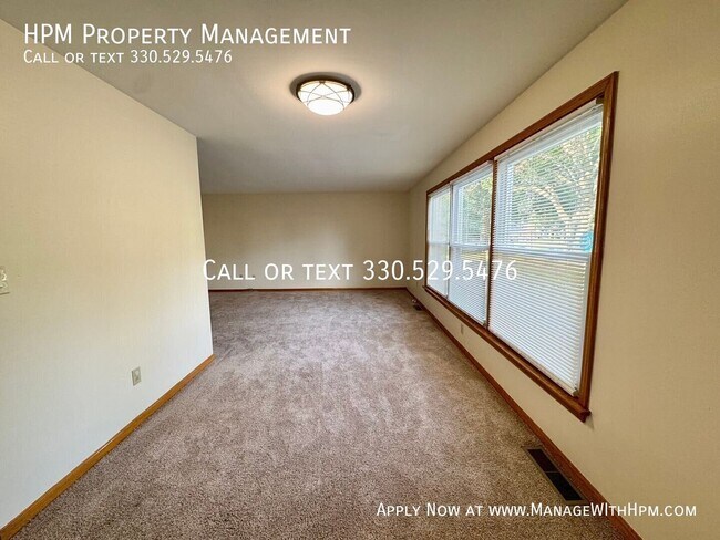 Foto del edificio - 7165 Starcliff Ave NW