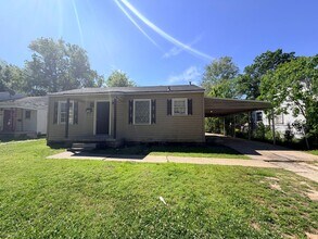 Building Photo - 2723 Meadow Ave