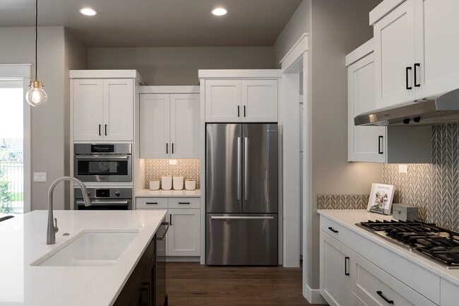 Building Photo - 6196 N Bolsena Ln