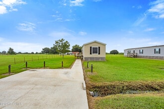 Building Photo - 2013 Allen Rd