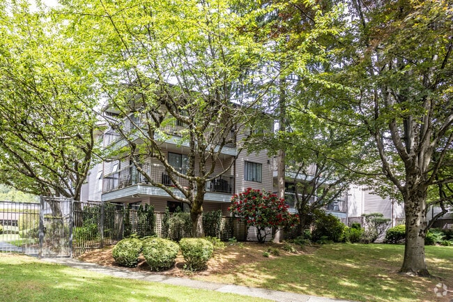 Building Photo - Eagle Ridge 1