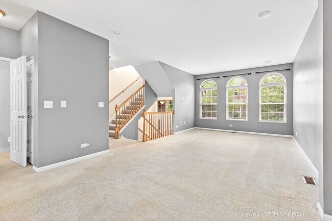 Foto del edificio - 27W739 N Meadowview Dr