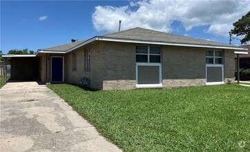 Building Photo - 8741 Gervais St