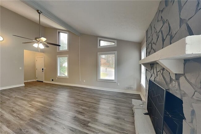 Building Photo - 3932 Fairington Dr