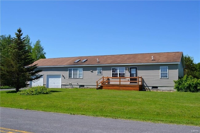 Building Photo - 3711 12 Corners Rd