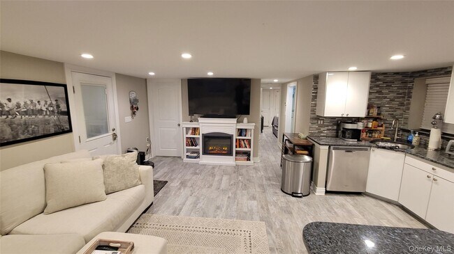 Foto del edificio - 85 Mohawk Ave