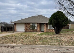 Building Photo - 1109 Summer Wheat St