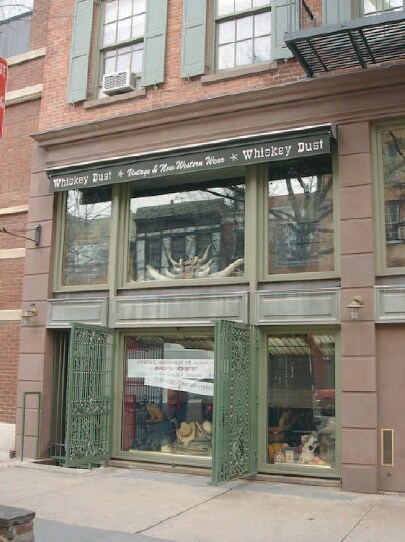 Building Photo - 526 Hudson St