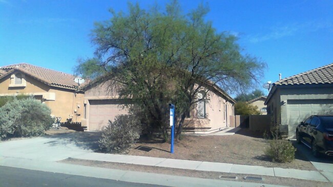 Foto del edificio - Unfurnished 4 bedroom home  Rancho Sahuarita