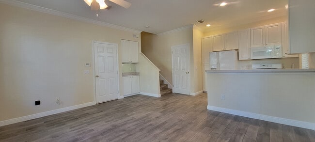 Photo - 1112 Islamorada Ln Townhome
