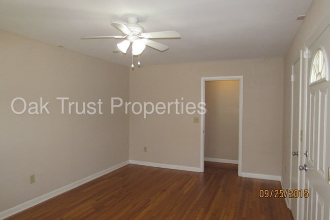 Building Photo - Evanston Estates