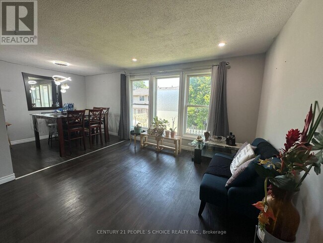 Building Photo - 88-88 Avonwood Dr