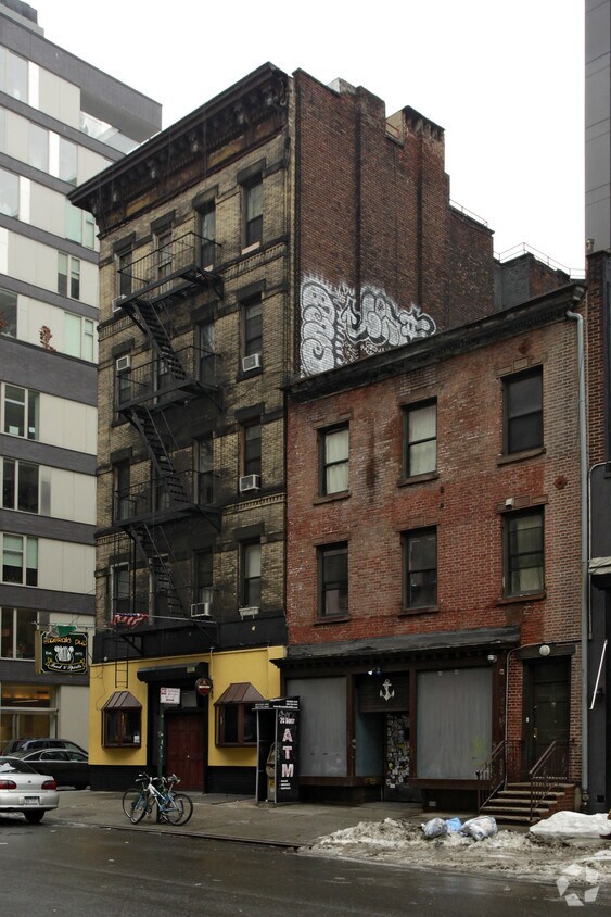 Foto del edificio - 308 Spring St