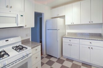 Building Photo - 40 Blackhawk Rd