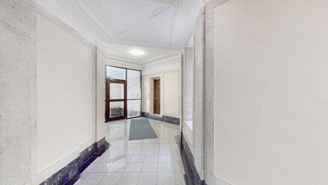Foto del edificio - 180 Claremont Ave