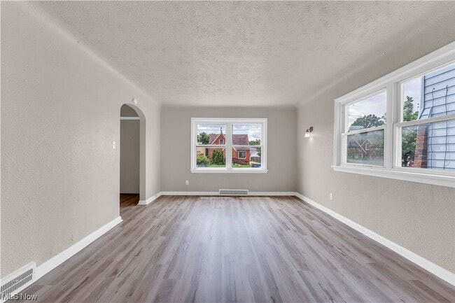 Building Photo - 16409 Throckley Ave