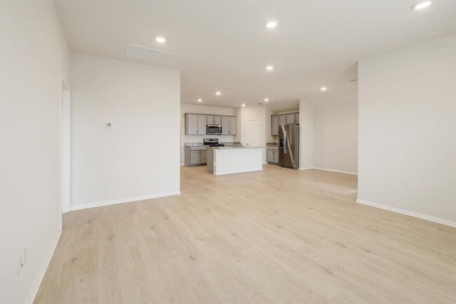 Building Photo - 2617 Dewlap Ct