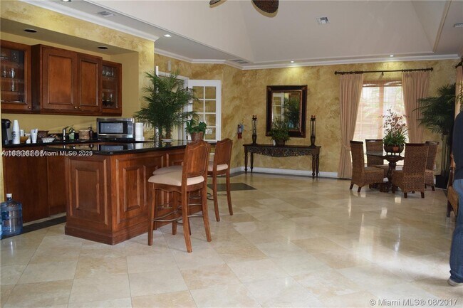 Foto del edificio - 12148 St.Andrews Pl