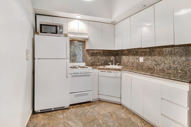 Building Photo - 29 East 37th Street