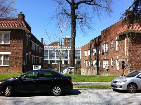 Building Photo - 674 NE Somerset Ter