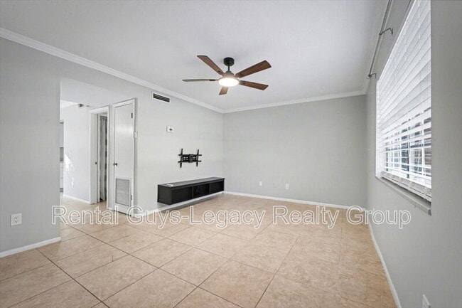 Foto del edificio - 8204 Oxford Forest Dr