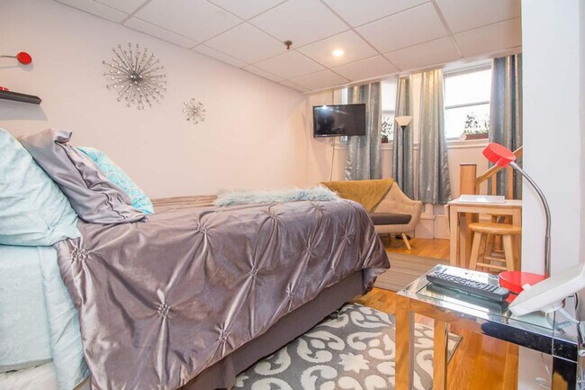 Foto del edificio - 1029 Beacon St
