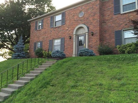 Apartamento en Jamestown - 694 Robinwood Dr