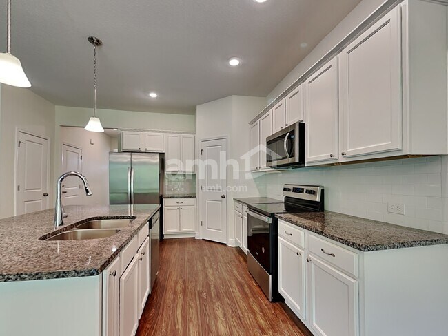 Building Photo - 20299 Calla Lily Dr
