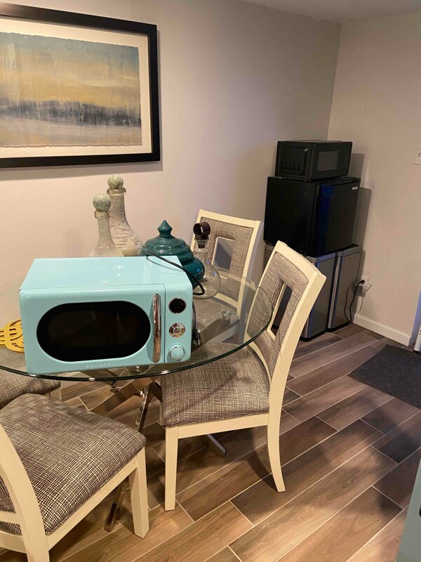 Foto del edificio - 1351 Maple View Pl SE