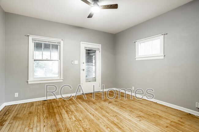 Foto del edificio - 1046 E Bradbury Ave