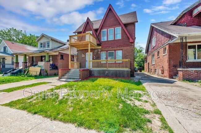 Building Photo - 15855 Tuller St
