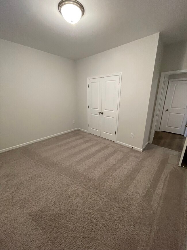 Foto del edificio - 840 Orchard Valley Ln