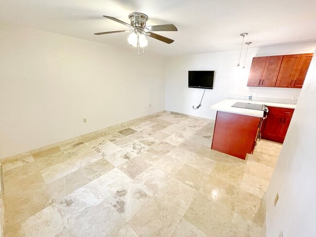 Building Photo - South Maui - Keonekai Villages - Top Floor...