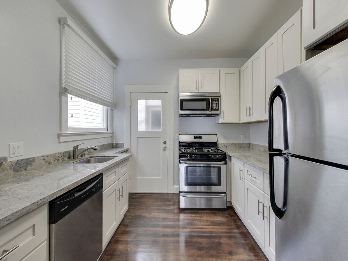 Foto principal - 234 17th Ave