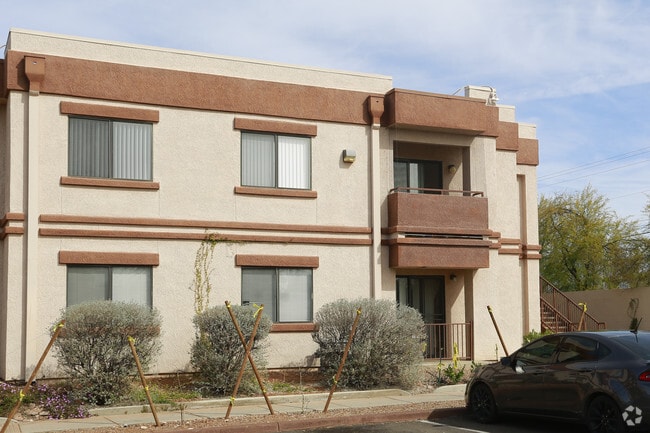 Foto del edificio - 2485 N Alvernon Way