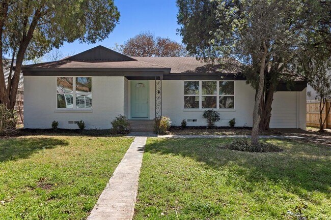 Foto del edificio - 3928 Valley Ridge Rd