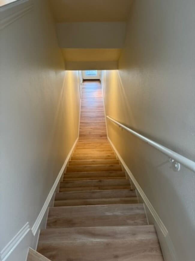 Building Photo - 280 Portola Dr