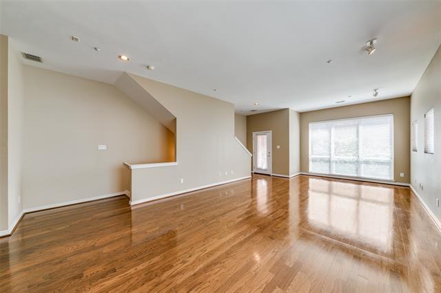 Building Photo - 4411 McKinney Ave