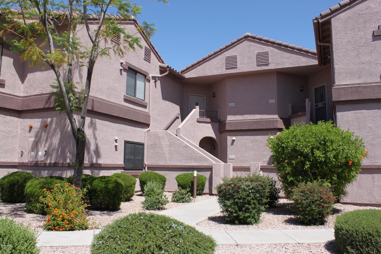 Primary Photo - 9555 E Raintree Dr