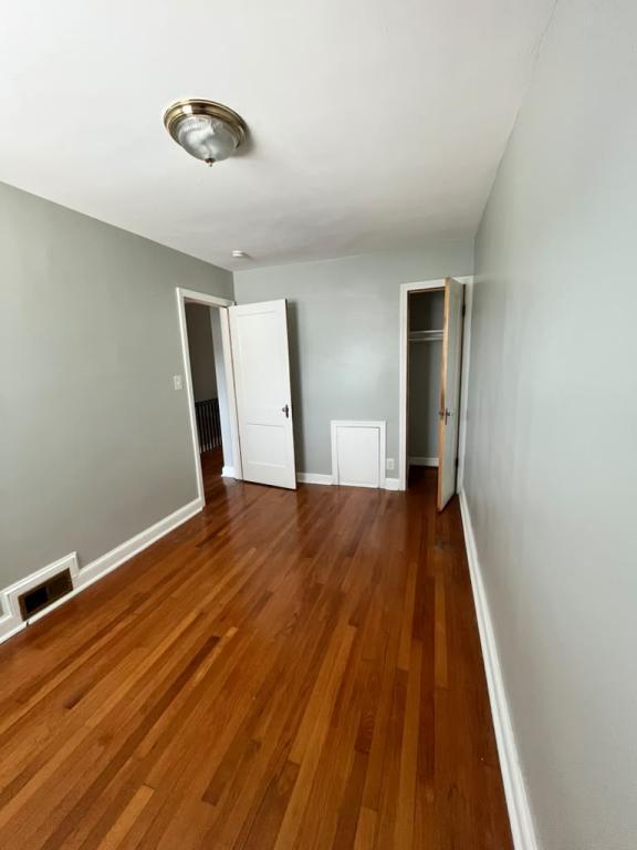 Foto del edificio - 2327 13th Pl NE