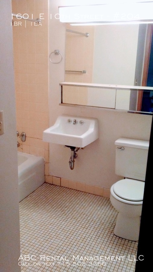 Foto del edificio - 1601 E 10th St