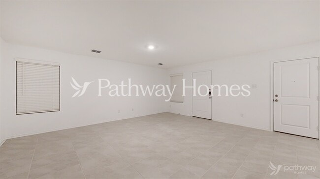 Building Photo - 1352 Plum Rd