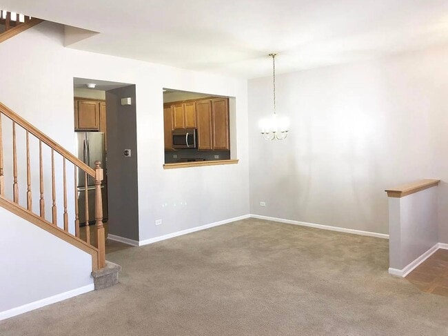 Building Photo - 2575 Hillsboro Blvd