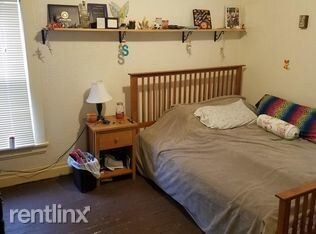 Foto del edificio - 4 br, 2 bath House - 826 Normal Ct