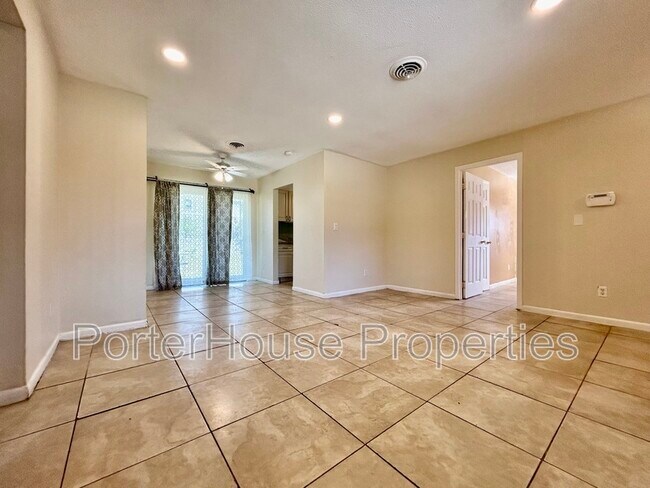 Foto del edificio - 4113 Kalwit Ln