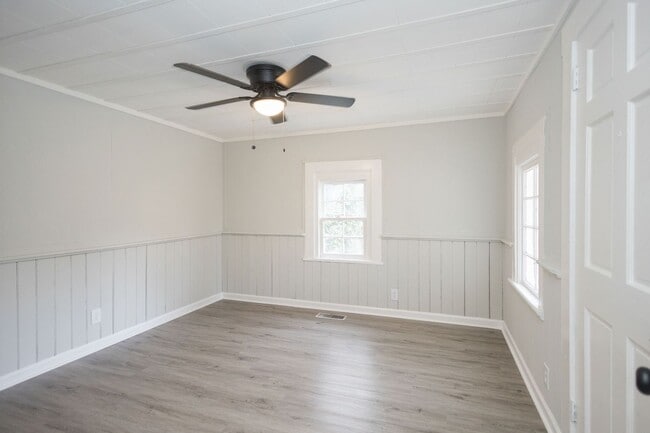 Building Photo - 2 Bedroom House for Rent in Macon, GA – THIS IS NOT A DUPLEX Near Mercer University | $900/mo